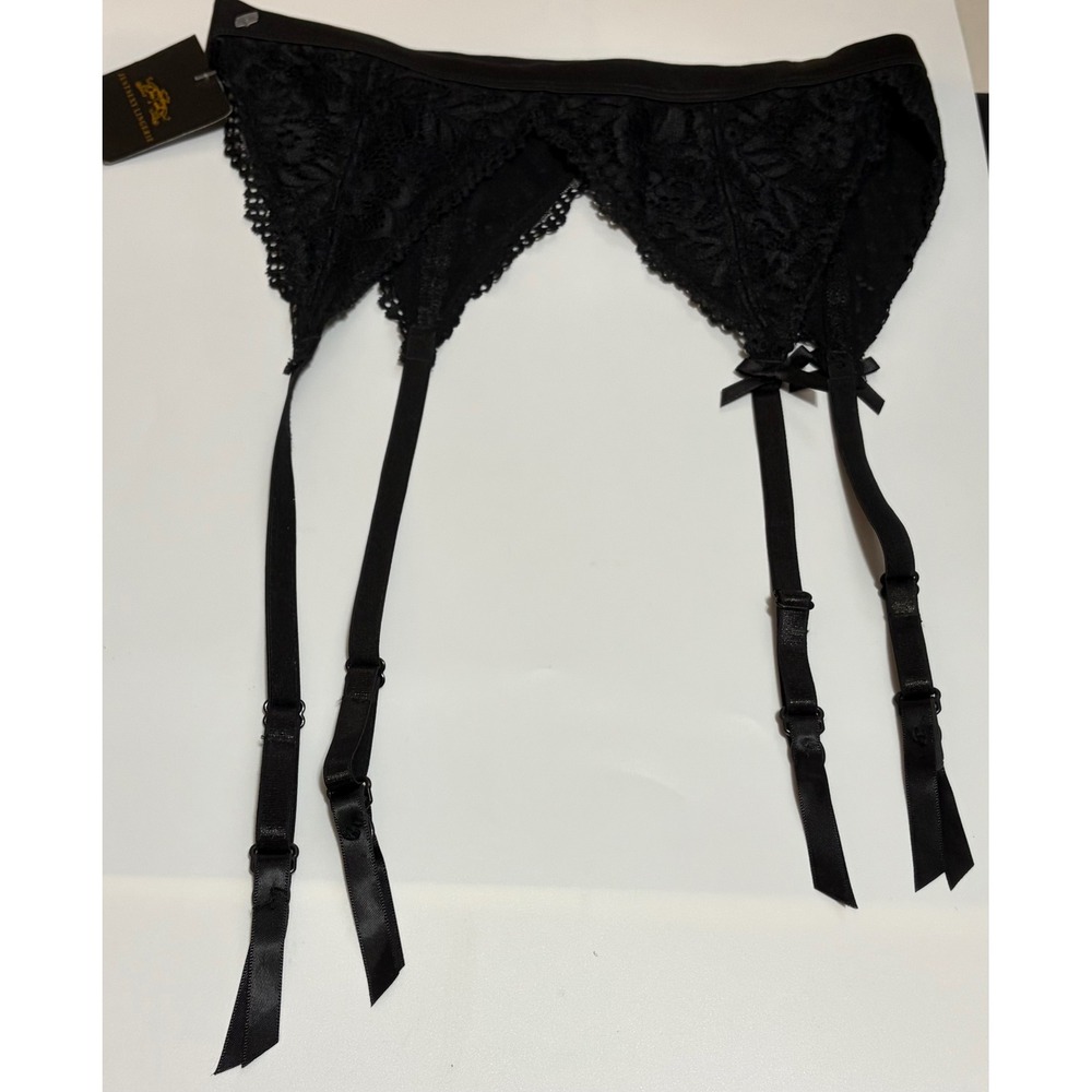 Just Sexy Lingerie Black Floral Lace Garter Belt Small KAY061 NWT